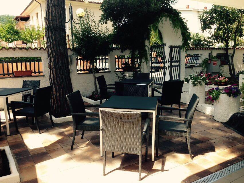 פינטו Hotel Bristol מראה חיצוני תמונה